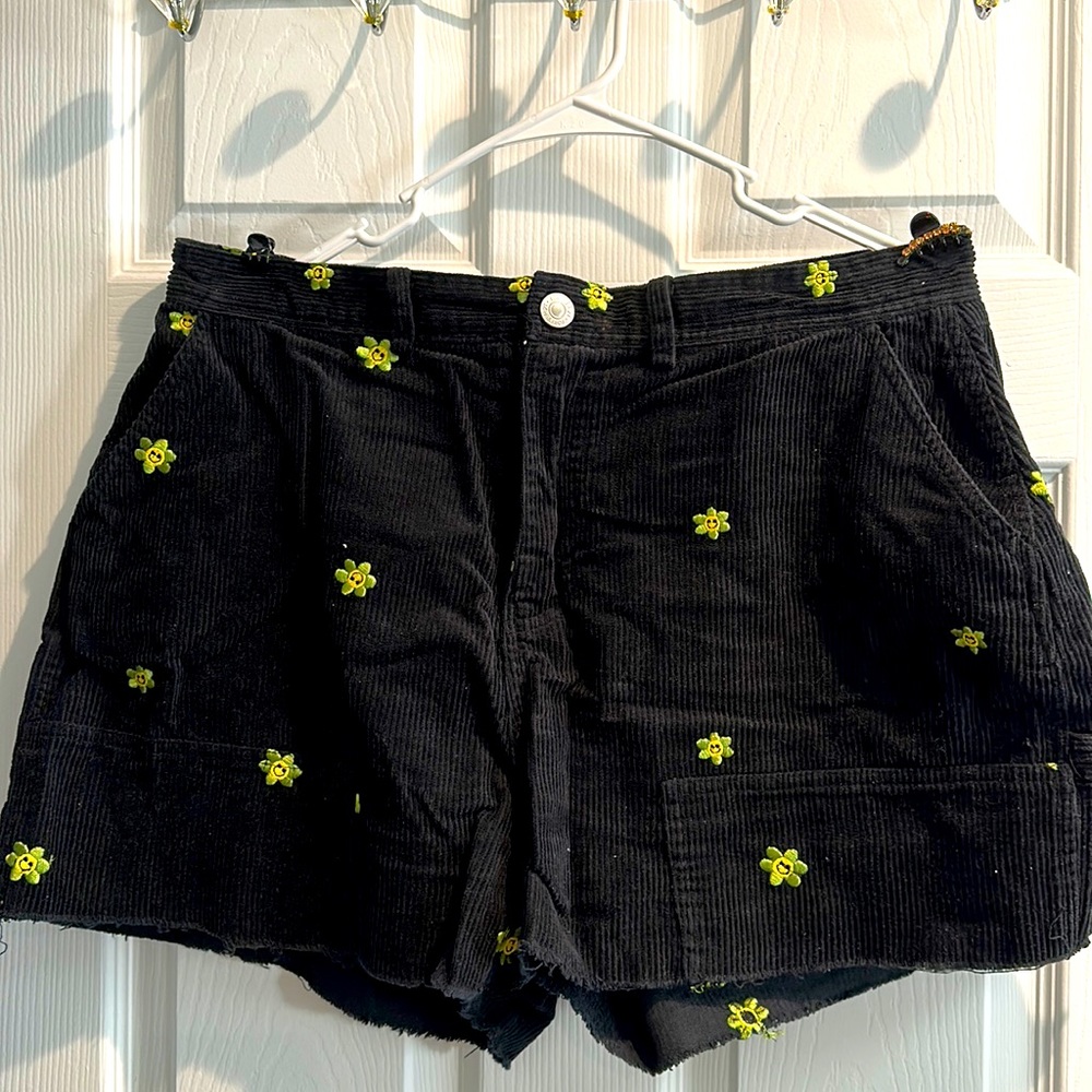 Forever 21 short pants